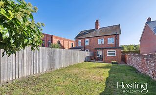 Fern House - Cosy 3 Bedroom House With Garden