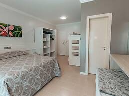 Villa Di Acqua Hotel