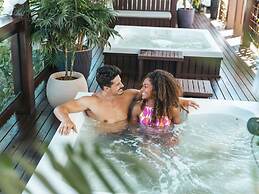 Villa Di Acqua Hotel