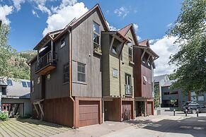 Owl Meadows 23 2 Bedroom Townhouse by RedAwning