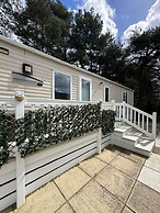 Luxury Caravan on Family Park Near Bournemouth