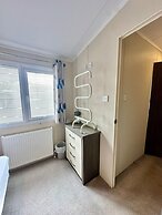 Luxury Caravan on Family Park Near Bournemouth