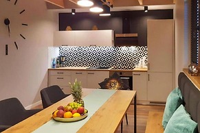 Holiday Resort With Sauna and Jacuzzi, Mielenko