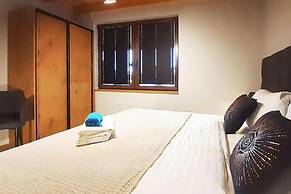 Holiday Resort With Sauna and Jacuzzi, Mielenko