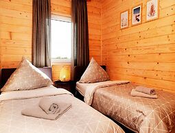 Holiday Homes With Pool, Sauna and Jacuzzi