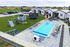 Holiday Village With Pool and Sauna, Gaski