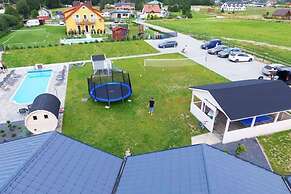 Holiday Village With Pool and Sauna, Gaski