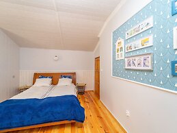 Spacious Holiday Home in Rowy