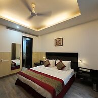 ACE 7 Hotel and Residence