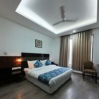 ACE 7 Hotel and Residence