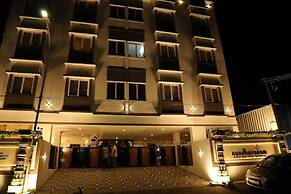 Nandhavanam A Business Class Residency