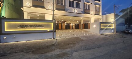 Nandhavanam A Business Class Residency