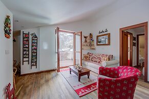 White House Ski Relax