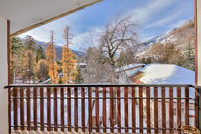 White House Ski Relax