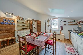 White House Ski Relax