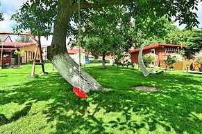 Holiday Home by the Lake, Ostrowiec Slawienski