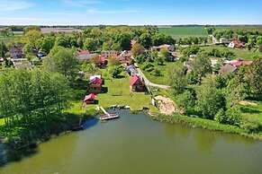 Holiday Home by the Lake, Ostrowiec Slawienski