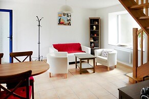 Holiday Home in Telgruc-sur-mer, Near Beach