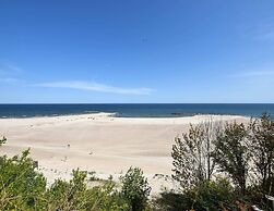 Two-story Holiday Cottages, Pool, air Conditioning