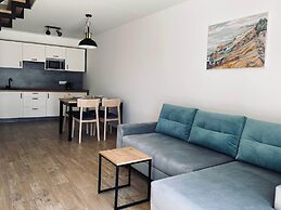 Two-story Holiday Cottages, Pool, air Conditioning