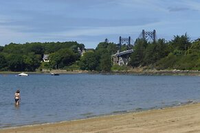Nice Holiday Home With Beautiful Garden, Paimpol