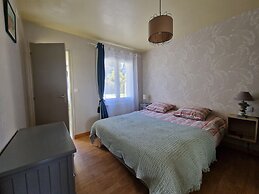 Nice Holiday Home With Beautiful Garden, Paimpol