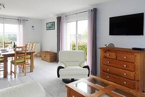 Nice Holiday Home With Beautiful Garden, Paimpol