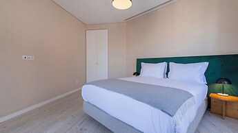 Carmo 43 by LovelyStay