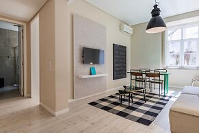 Carmo 43 by LovelyStay