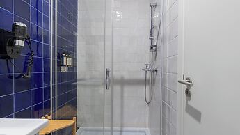 Carmo 43 by LovelyStay