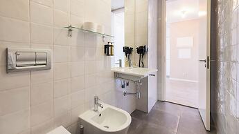 Carmo 43 by LovelyStay