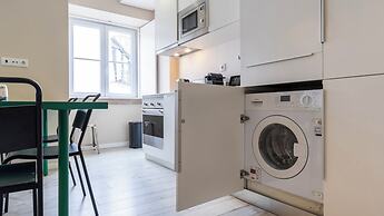 Carmo 43 by LovelyStay