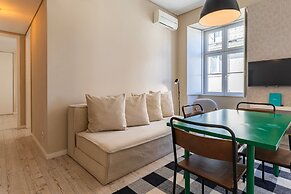 Carmo 43 by LovelyStay