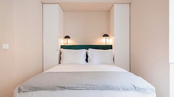 Carmo 43 by LovelyStay