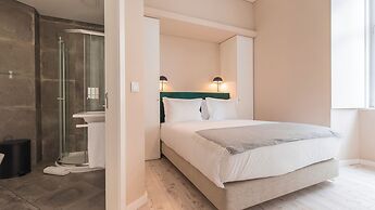 Carmo 43 by LovelyStay