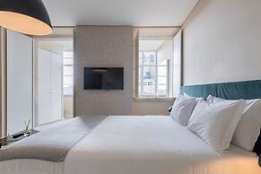 Carmo 43 by LovelyStay