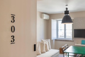 Carmo 43 by LovelyStay