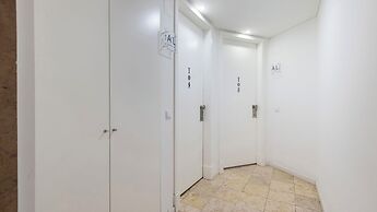 Carmo 43 by LovelyStay