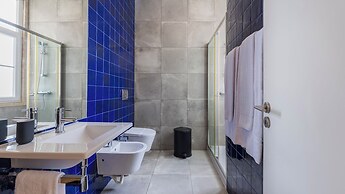 Carmo 43 by LovelyStay