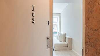 Carmo 43 by LovelyStay