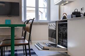 Carmo 43 by LovelyStay