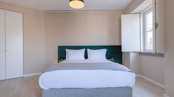 Carmo 43 by LovelyStay