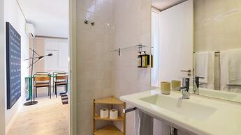 Carmo 43 by LovelyStay