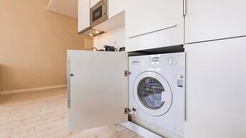 Carmo 43 by LovelyStay