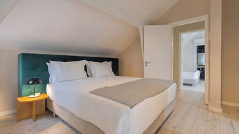 Carmo 43 by LovelyStay