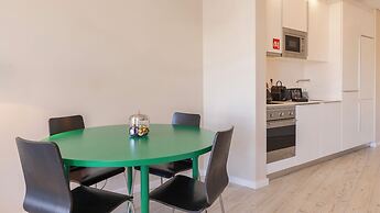 Carmo 43 by LovelyStay