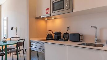 Carmo 43 by LovelyStay