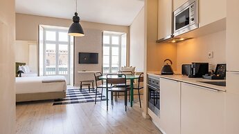 Carmo 43 by LovelyStay