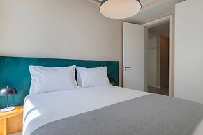 Carmo 43 by LovelyStay