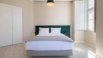 Carmo 43 by LovelyStay